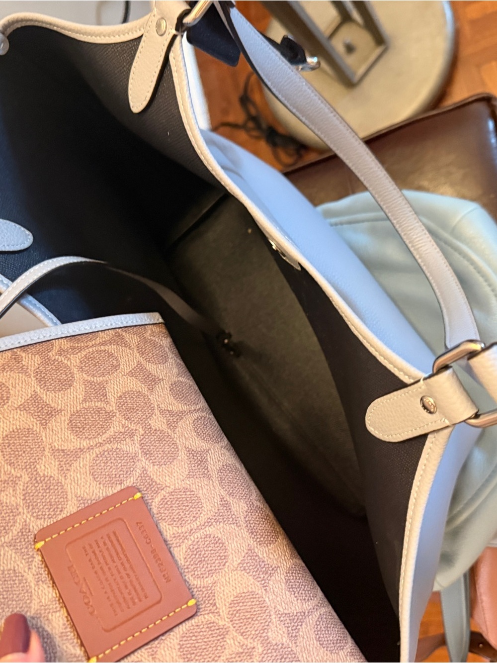 Coach Women’s Gray Leather Tote Bag - Picture 5 of 9